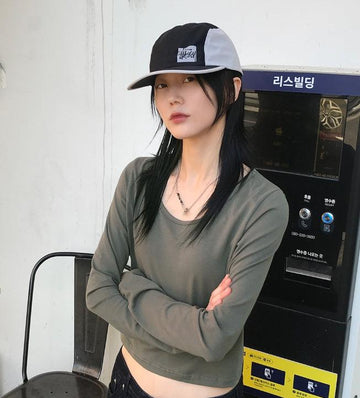 DEEP NECK CROP T